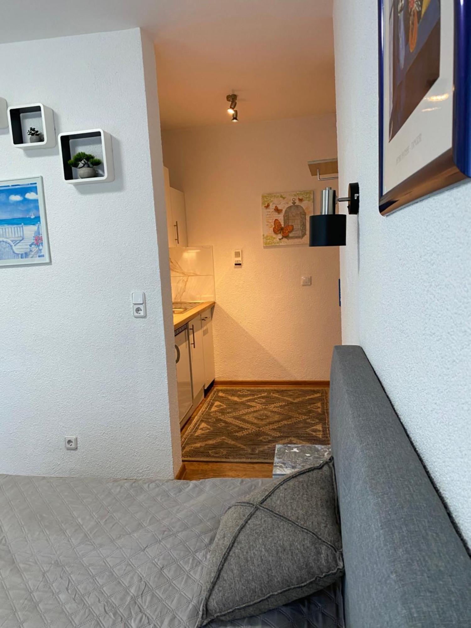 Modernes Studio Baden-Baden Bagian luar foto